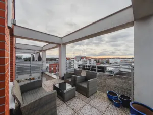 Prodej bytu 2+kk, Hradec Králové - Nový Hradec Králové, Rybova, 73 m2