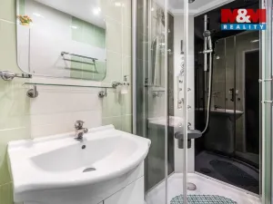 Prodej bytu 4+1, Teplice - Trnovany, Masarykova třída, 87 m2