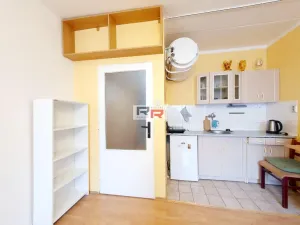Prodej bytu 1+kk, Olomouc - Hejčín, Jarmily Glazarové, 27 m2