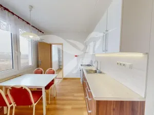 Pronájem bytu 3+1, Plzeň, Hodonínská, 82 m2