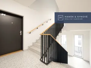 Prodej bytu 3+kk, Pohořelice, U Kasáren, 84 m2