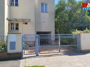 Pronájem garáže, Praha - Suchdol, K Horoměřicům, 30 m2