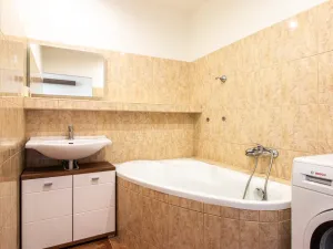 Prodej bytu 3+1, Česká Lípa, Dlouhá, 75 m2