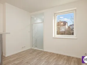 Prodej bytu 1+kk, Praha, Zbuzanská, 16 m2