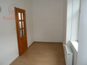 Pronájem bytu 2+1, Tábor, Chýnovská, 72 m2