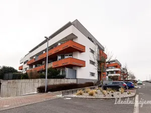 Pronájem bytu 2+kk, Praha - Pitkovice, Pýchavková, 61 m2