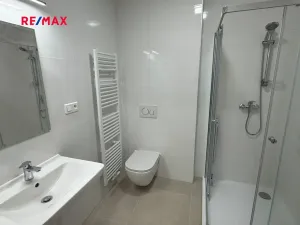 Pronájem bytu 2+kk, Kladno, Čermákova, 39 m2