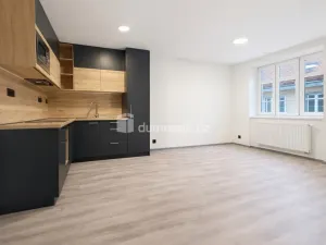 Pronájem bytu 2+1, Děčín - Děčín I-Děčín, Zámecká, 68 m2