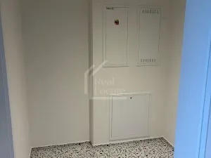 Pronájem bytu 2+kk, Praha - Radlice, U Komína, 45 m2