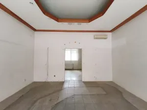 Pronájem obchodního prostoru, Hradec Králové, Dukelská třída, 46 m2