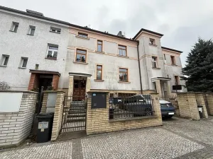 Pronájem bytu 2+1, Praha - Břevnov, Hošťálkova, 98 m2