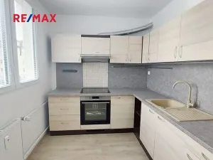 Pronájem bytu 2+1, Mladá Boleslav, náměstí Republiky, 53 m2