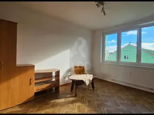 Pronájem bytu 1+1, České Budějovice, Dubenská, 32 m2