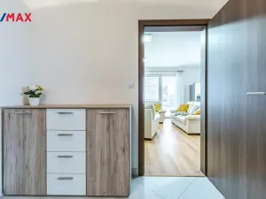 Prodej bytu 2+kk, Praha - Letňany, Kadečkové, 57 m2