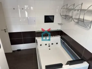 Prodej bytu 4+kk, Praha - Lochkov, K Lahovské, 99 m2