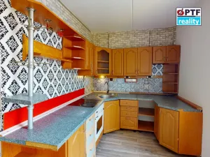 Prodej bytu 3+1, Volary, Sídl. Míru, 69 m2