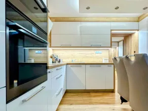 Prodej bytu 3+1, Ostrava - Zábřeh, Petruškova, 70 m2