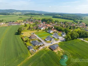 Prodej pozemku pro bydlení, Lipí, 955 m2