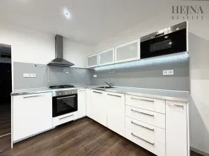 Prodej bytu 3+1, Ostrava, Výškovická, 70 m2