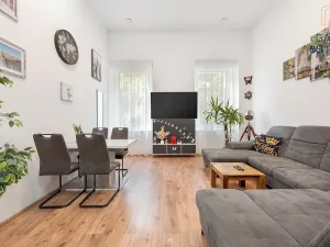 Prodej bytu 2+kk, Křížkový Újezdec, 46 m2