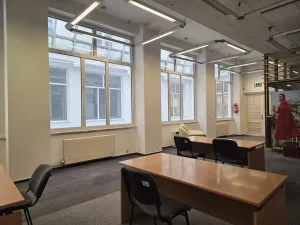 Pronájem kanceláře, Plzeň, náměstí Republiky, 125 m2
