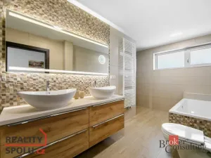 Prodej rodinného domu, Loket, Nad Hájovnou, 196 m2