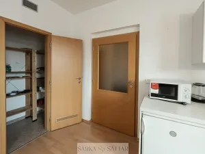 Pronájem bytu 2+kk, Praha - Košíře, Pod Klamovkou, 39 m2