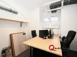 Pronájem kanceláře, Praha - Smíchov, Na Plzeňce, 47 m2