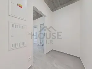 Prodej bytu 2+kk, Praha - Kbely, Sedlářova, 53 m2