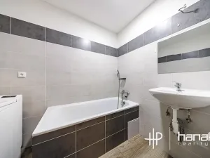 Prodej bytu 3+1, Ostrava, Bohumíra Četyny, 65 m2