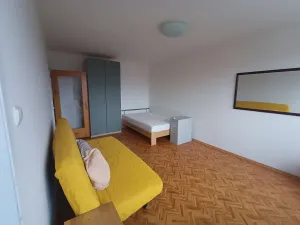 Pronájem bytu 1+kk, Praha - Modřany, Lysinská, 30 m2