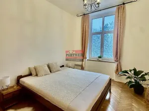 Pronájem bytu 2+kk, Tábor, Husovo nám., 70 m2