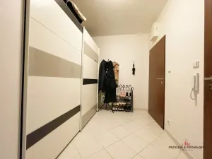 Pronájem bytu 2+kk, Praha - Dolní Měcholupy, Kardausova, 55 m2