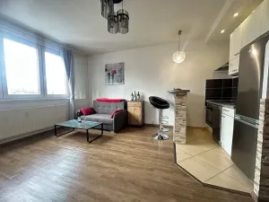 Pronájem bytu 1+kk, Jablonec nad Nisou, Jizerská, 29 m2