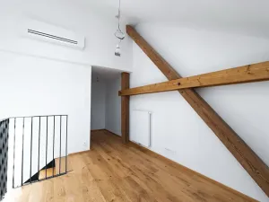 Prodej atypického bytu, Praha - Nusle, Bělehradská, 43 m2