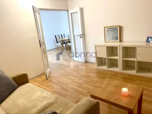 Pronájem bytu 2+kk, Praha, Molákova, 42 m2