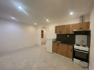 Pronájem bytu 2+kk, Praha - Žižkov, Biskupcova, 35 m2