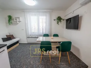 Prodej bytu 2+kk, Hodonín, 65 m2