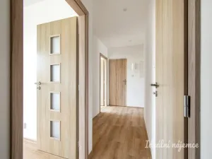 Pronájem bytu 3+kk, Praha - Záběhlice, Jetelová, 66 m2