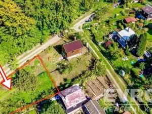 Prodej zahrady, Benešov, 300 m2