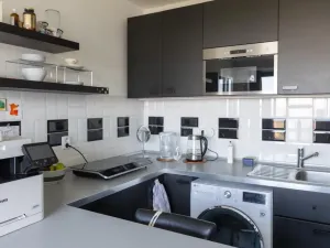 Pronájem bytu 1+kk, Praha - Kobylisy, Kyselova, 22 m2