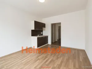 Pronájem bytu 1+kk, Havířov - Město, Vardasova, 22 m2