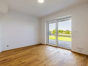 Pronájem rodinného domu, Jesenice, Průběžná, 200 m2