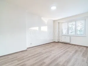 Pronájem bytu 2+1, Kralupy nad Vltavou - Lobeček, Dr. E. Beneše, 53 m2