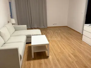 Pronájem bytu 3+1, Praha, Italská, 80 m2