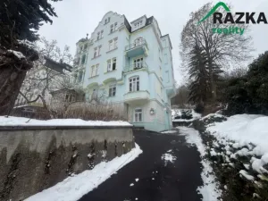 Prodej bytu 3+1, Karlovy Vary - Drahovice, Krále Jiřího, 130 m2