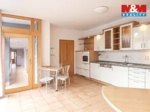 Prodej rodinného domu, Brno - Žebětín, Kohoutovická, 285 m2