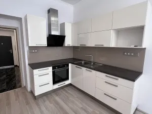 Pronájem bytu 2+kk, Praha - Holešovice, Šimáčkova, 50 m2