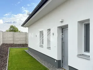 Pronájem bytu 4+kk, Krakovany, 140 m2