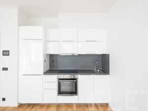 Pronájem bytu 1+kk, Praha - Smíchov, Grafická, 31 m2